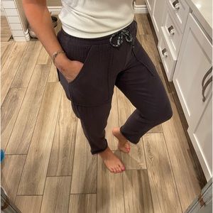 Dark Gray capri pant